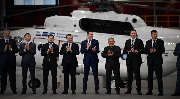 Торжественная церемония передачи 4 вертолетов Ми-8МТВ-1